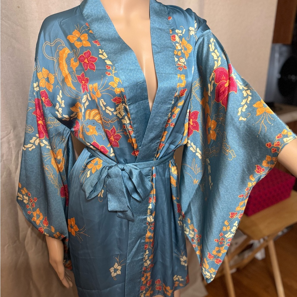 Floral Japanese Kimono Robe